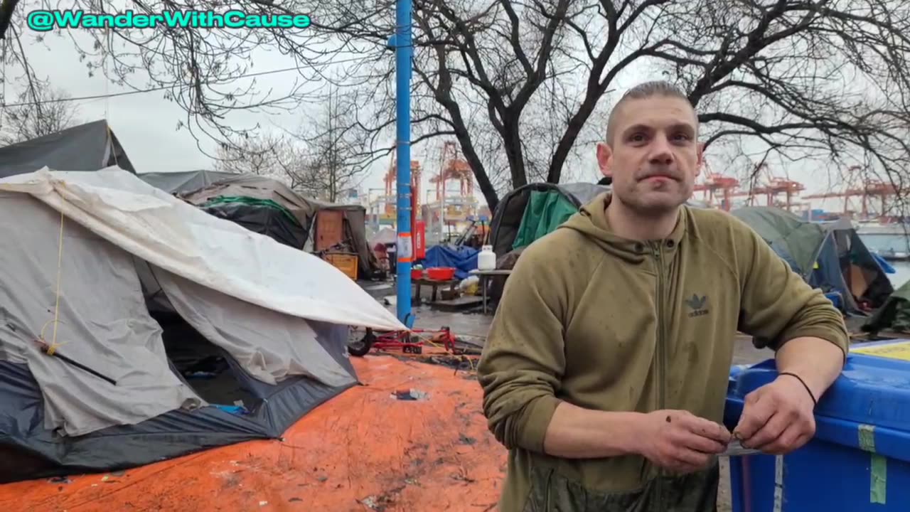 ⛺️🇨🇦 VANCOUVER HOMELESS TENT CITY AT CRAB PARK IN DOWNTOWN VANCOUVER ...