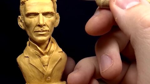 Artist perfectly sculpts Albert Einstein and Nikola Tesla