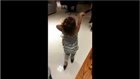 This Cute Girl Can Dance The Flamenco Like A Pro