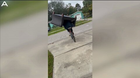 Lad Improvises Moving Couch By Carrying It On Bicycle