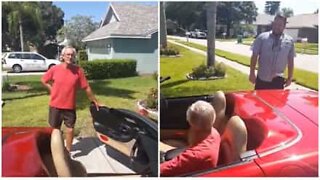 Floridalainen mies antaa isälleen unelmiensa auton