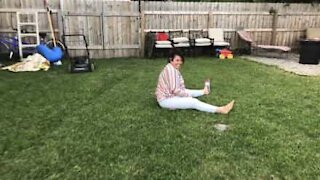 Mom makes son laugh after failed cartwheel attempt