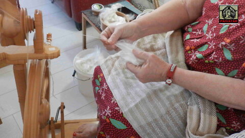 How to Hand Spin Mulberry Silk Brick
