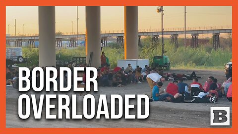 EXCLUSIVE: 1,500 Migrants Cross Border into Texas in Six Hours