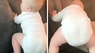 Baby Shows How Know To Wiggle At Dance
