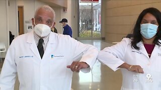 Father-daughter doctor duo have vaccine message