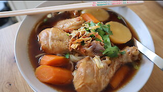 How to make Thai chicken noodle (Hu Tieu Gai)
