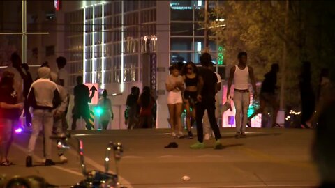 Parents to be fined under Milwaukee's citywide curfew for those under 17