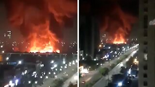 Massive fire caught on camera in Noida, India