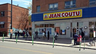 Les Montréalais peuvent maintenant se faire vacciner dans environ 350 pharmacies en ville