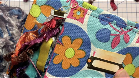 Episode 189 - Junk Journal with Daffodils Galleria - MASS MAKE! Pt. 10