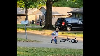 My 5 Year Old Loses the Training Wheels!