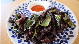 How to make Thai fried beef with fish sauce (Nua Tod Nam Pla)