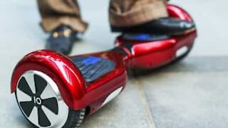 Il tombe spectaculairement d'un hoverboard