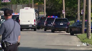 Witnesses describe shooting that injured KCPD officer