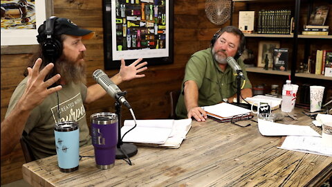 Why Jase Thinks Refrigerators and the Bible Are Related & Jay Stone’s Duck Fingers Recipe | Ep 393