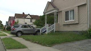 Cleveland mother of 4 hit by stray gunfire demands more police patrols