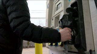 Russia and Ukraine war sends gas prices soaring in Wisconsin