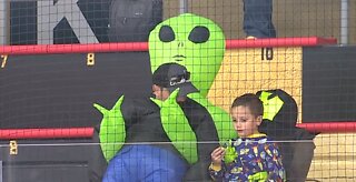 Vegas Golden Knights fans catch alien fever