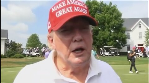 ❓ Is "Golfing Trump" a Body Double?