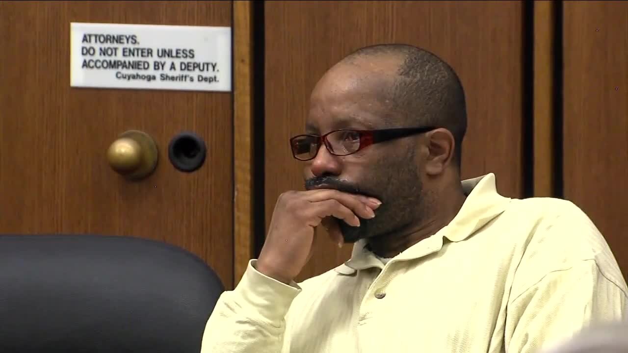 Cleveland Serial Killer Anthony Sowell Dies In Prison 