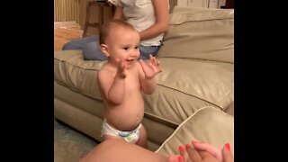 Cute Baby Diva Sings for Applause