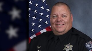 Arapahoe County Sheriff's Office sergeant battling COVID-19, fighting to stay alive