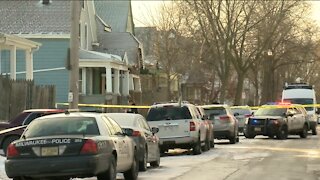 Woman killed, 14-year-old girl seriously injured in 36th and Clarke shooting