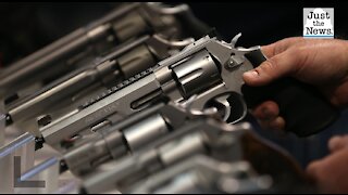 Tennessee governor signs bill which will allow most people 21 and up to carry handgun without permit