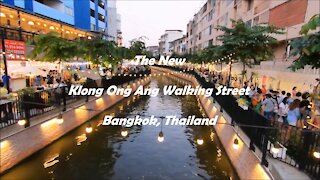 Klong Ong Ang Canal Walking Street in Bangkok, Thailand