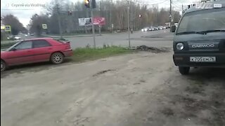 Un char provoque le chaos en Russie