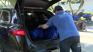 JFS volunteers deliver hurricane supplies to vulnerable seniors