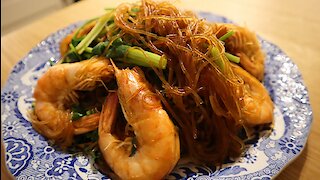 How to make Thai style baked prawns with vermicelli noodles