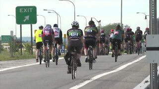Over a thousand bikers are taking over the Skyway for the 2022 SkyRide