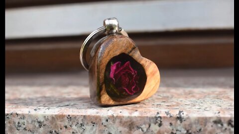 Making wooden heart shape keychain with rose 🌹 inside