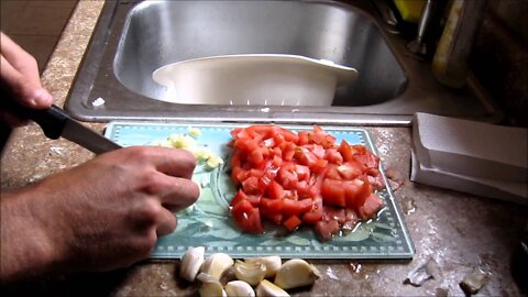 10 Minute Tomato and Garlic Pasta Recipe