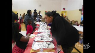 Northcott Neighborhood House to feed 1000 families on Thanksgiving Day