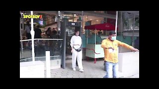 Disha Patani Spotted Leaving Foodhall in Bandra | SpotboyE