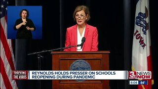 Iowa. Gov holds press conference on schools reopening