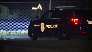 Police investigating fatal shooting at apartment complex in Warren
