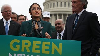 Democrats Walk Tightrope With Green New Deal