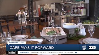 Kentucky cafe pays it forward with Thanksgiving meals