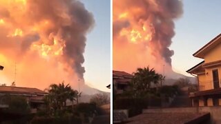 Mount Etna in Sicily erupts with jaw-dropping results