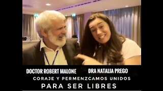 Robert Malone con Natalia Prego en Roma