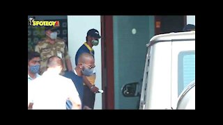 Hardik Pandya with Family leaves for his Dad&rsquo