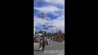 Mount Sinabung erupts in Indonesia, sends ash 5 km into the air