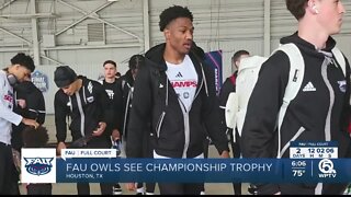 Florida Atlantic University Owls men's basketball team arrives in Houston