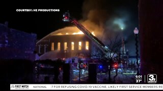 Huge fire engulfs historic grocery store