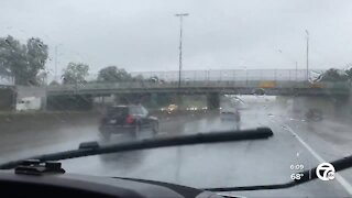 Drivers dealing with flooded freeways again