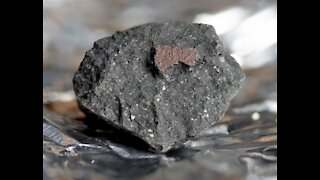 'Astonishingly rare' fireball meteorite found in UK driveway